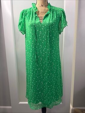 DKNY Size 10 Green Floral Tie-Neck Midi Dress with ruffle neckline.